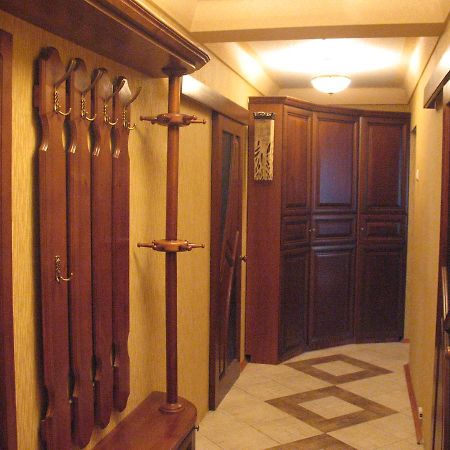 Apartments Near Politech Киев Екстериор снимка